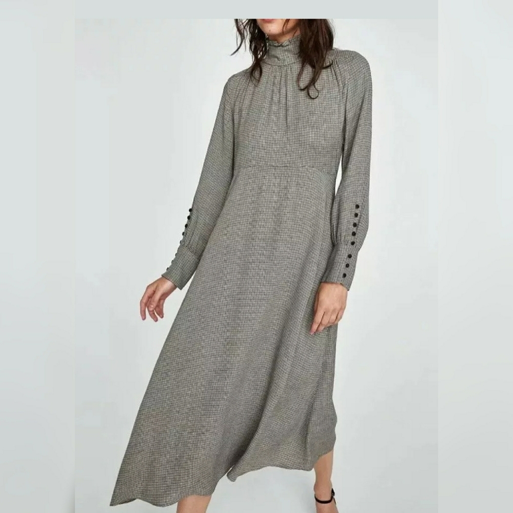 Zara Dress - Picture 2 of 5